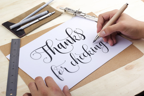 Sadhira - Calligraphy Typeface