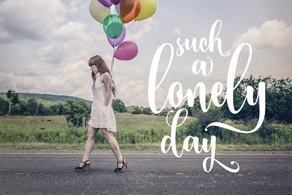 Ardilla Script Font