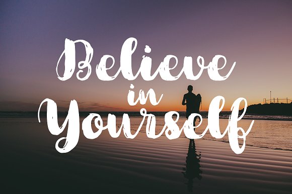 Cartina 8 in 1 Script Font