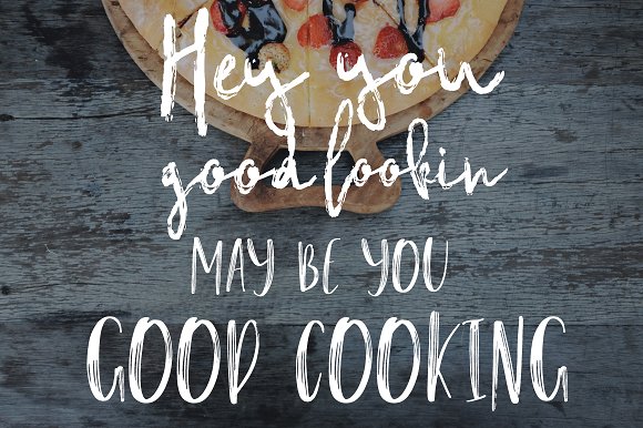 Moonlight Script Font