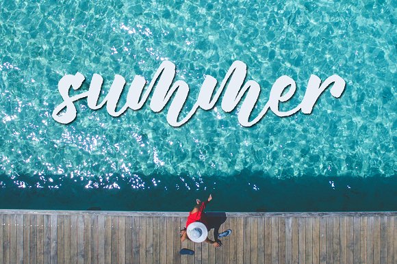 Manttes Typeface
