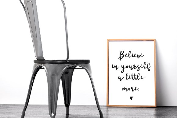 Ladybugs Script Font
