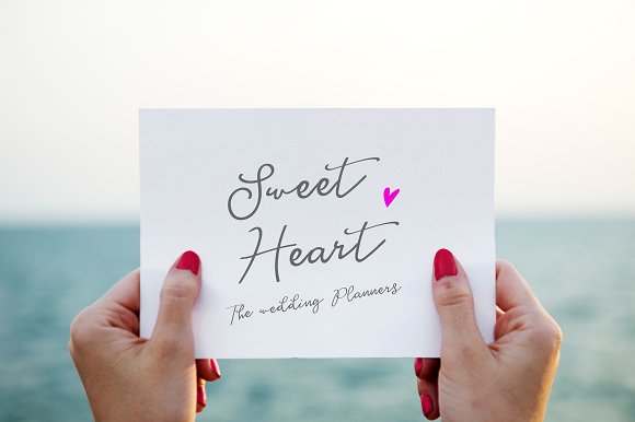 Huh! Girls Script Font Huh! Girls Script Font