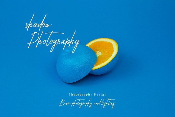 Diandra Signature font