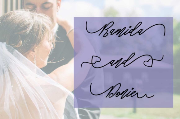 Pandaro Script Font