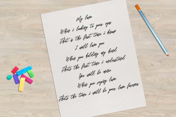 Pandaro Script Font