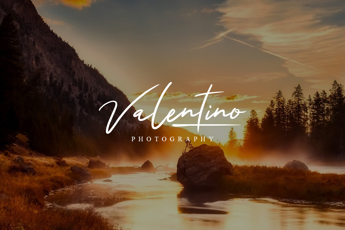 Fontbundles - Allexis Signature Script