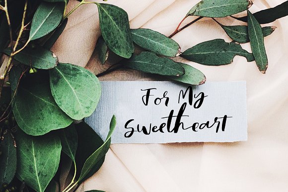 Nonlineal Font