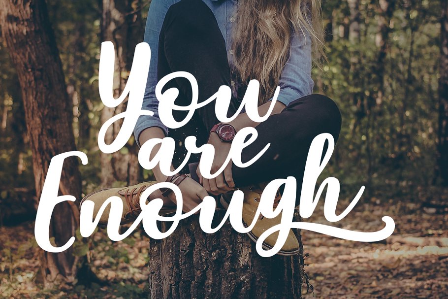 Delaras Script Font Delaras Script Font