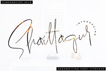 Shaittaqur Script Font