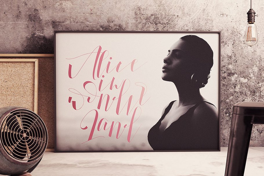 Boutique Paris - Modern Script