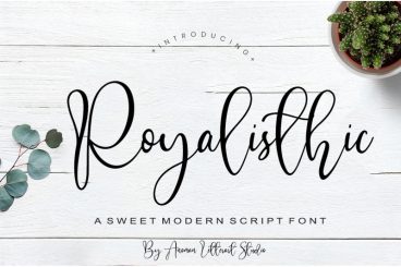 Royalisthic Script Font