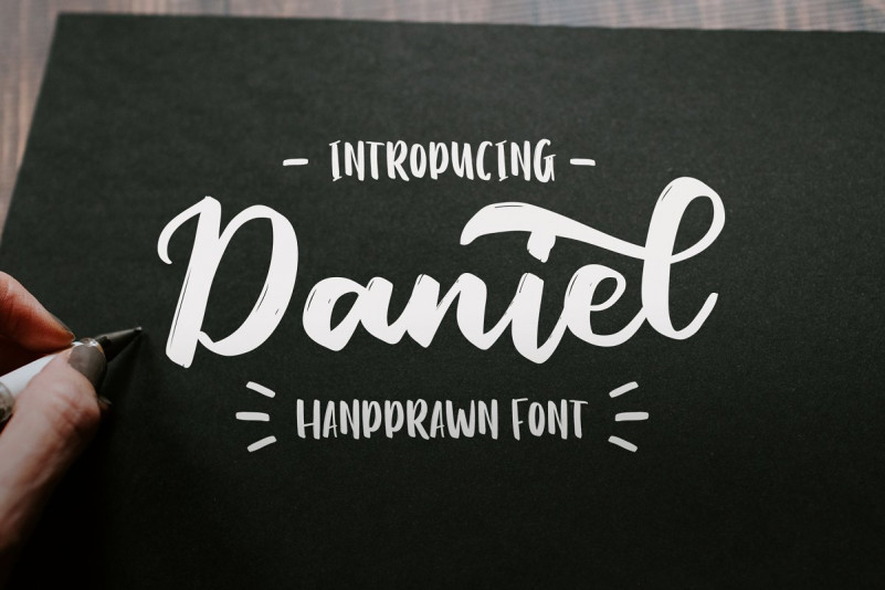Daniel Script - Font Daniel Script - Font
