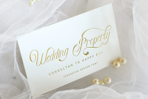 Julia Swanlya Font