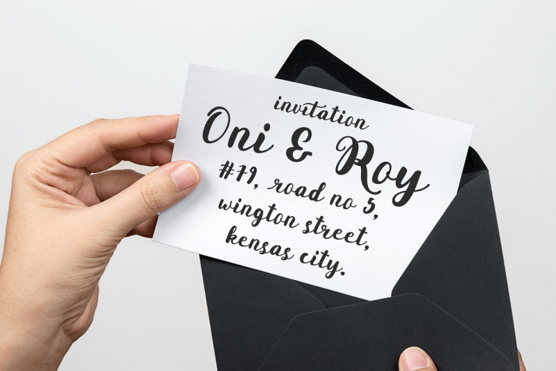 Onion Slade Font