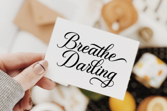 Bela Yasmine Font