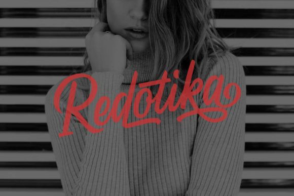 Redotika Font