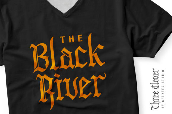Three Clover Font