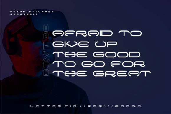 Racqo Font