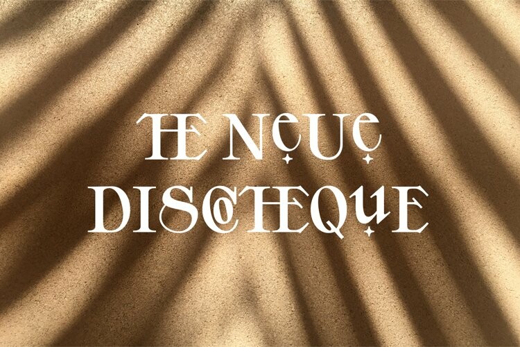 YE bold ligature serif