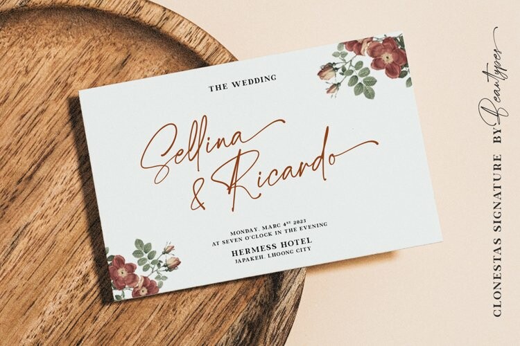 Clonesta Signature Font